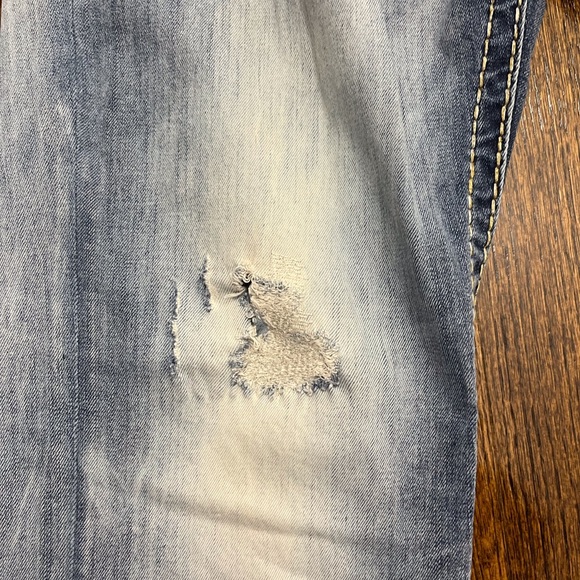 SOLD****EUC Men’s Rock Revival Chester Relaxed Straight Jeans - Picture 6 of 11